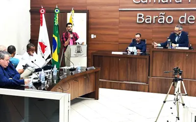Vereadores de Barão de Cocais analisam denúncia contra prefeito e ex-secretária