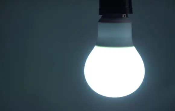 Moradores de Monlevade podem trocar gratuitamente lâmpadas convencionais pelas de LED